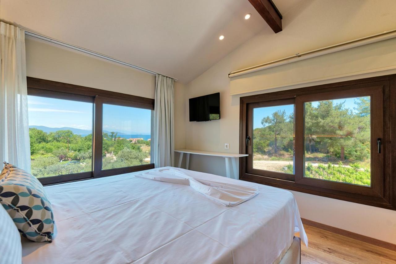 Dionysus Apartments & Suites إيريسوس المظهر الخارجي الصورة