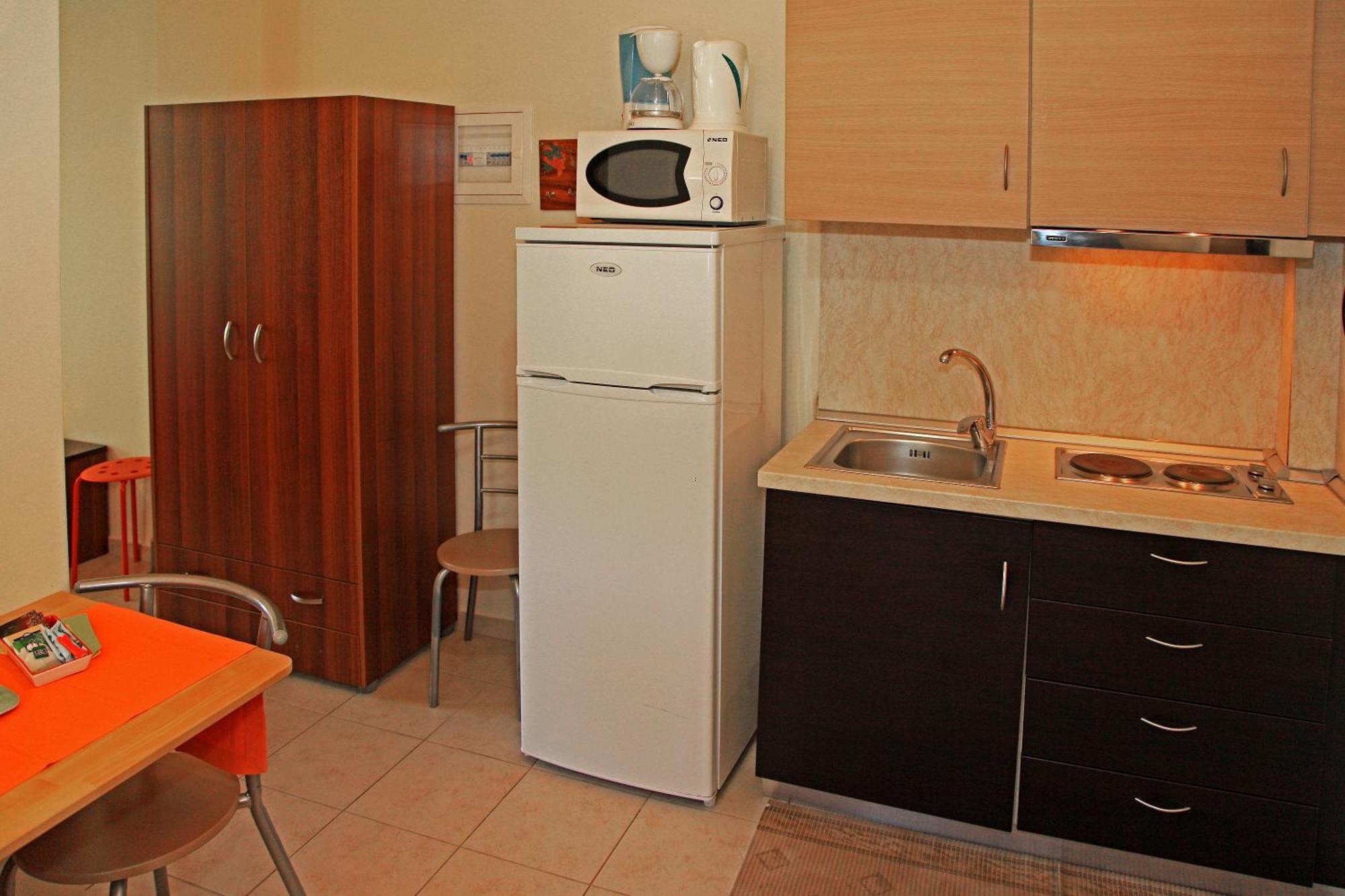 Dionysus Apartments & Suites إيريسوس الغرفة الصورة