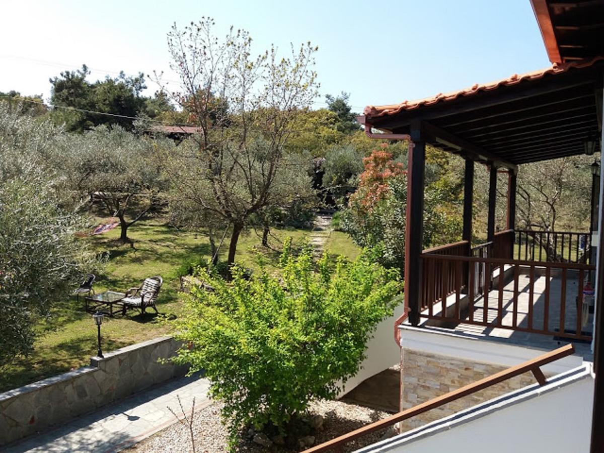 Dionysus Apartments & Suites إيريسوس المظهر الخارجي الصورة